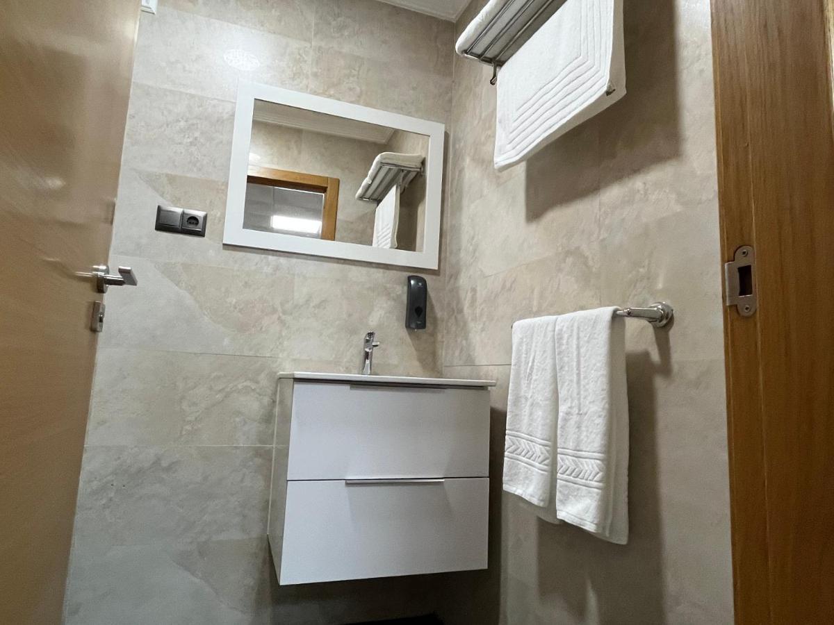 Apartamentos A Illa Redondela Bagian luar foto